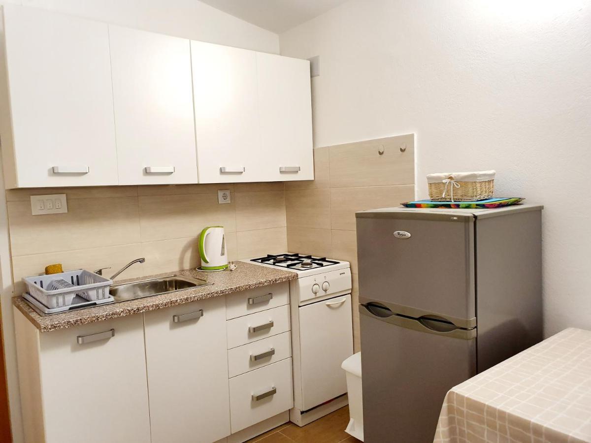 Apartamani Katarina Vl.Ilija Jusup Lejlighed Starigrad Paklenica Eksteriør billede